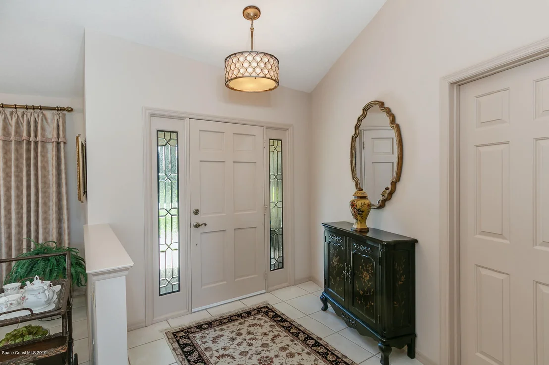 Photo of 610 Rossmoor Circle