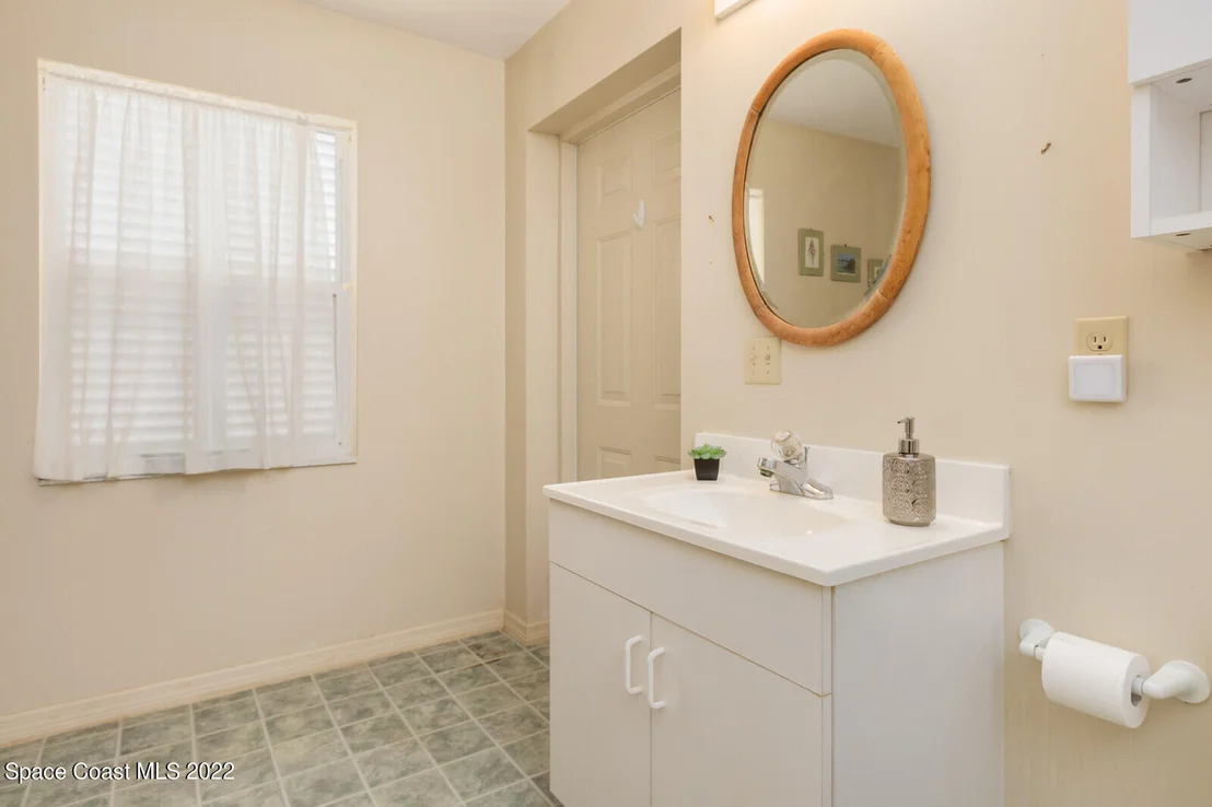 Photo of 2922 Riverview Drive