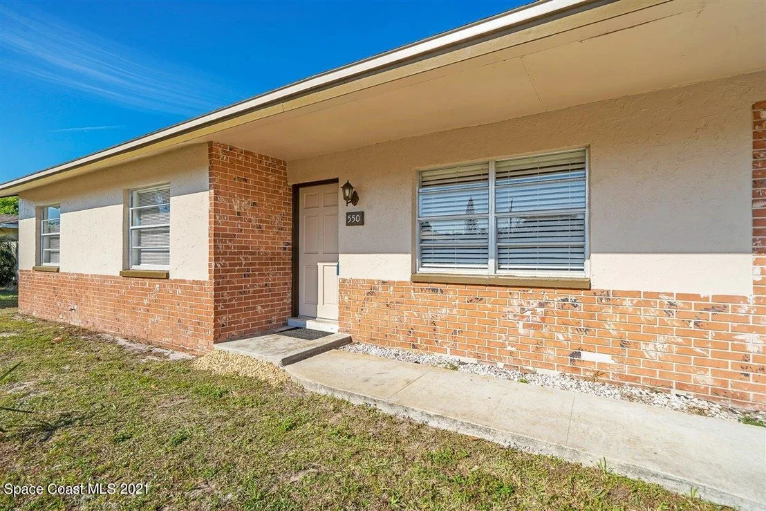 Photo of 550 Ford Circle W