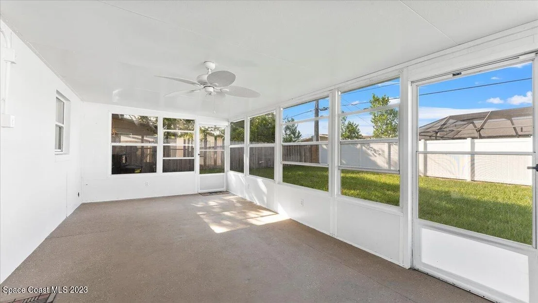 Photo of 940 Cristobal Drive