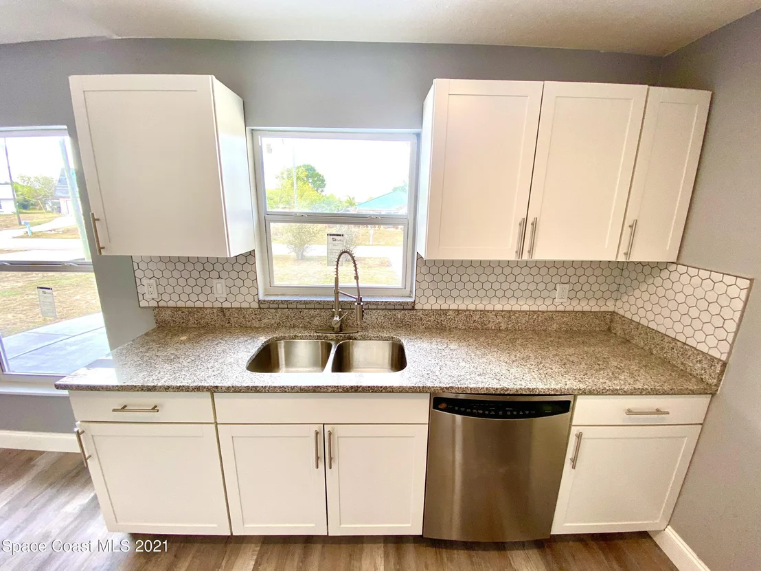 Photo of 3355 Kilbee Street