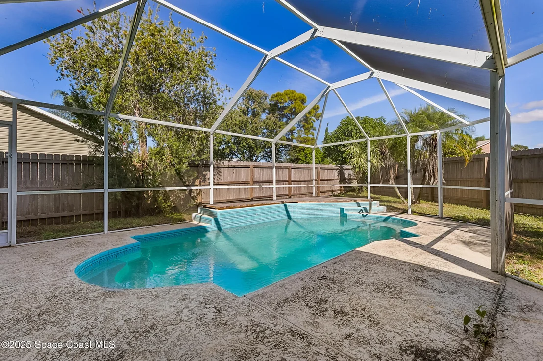 Photo of 822 Emerald Way