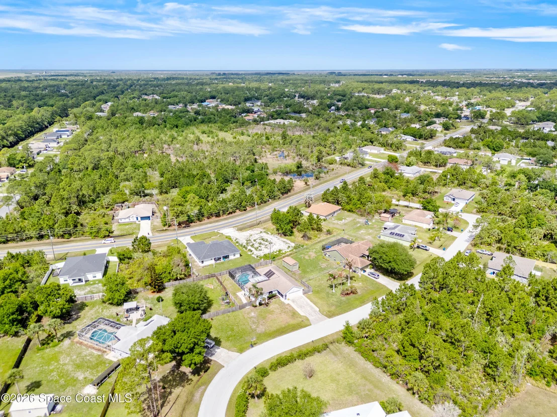 Photo of 1034 Webster Road SE