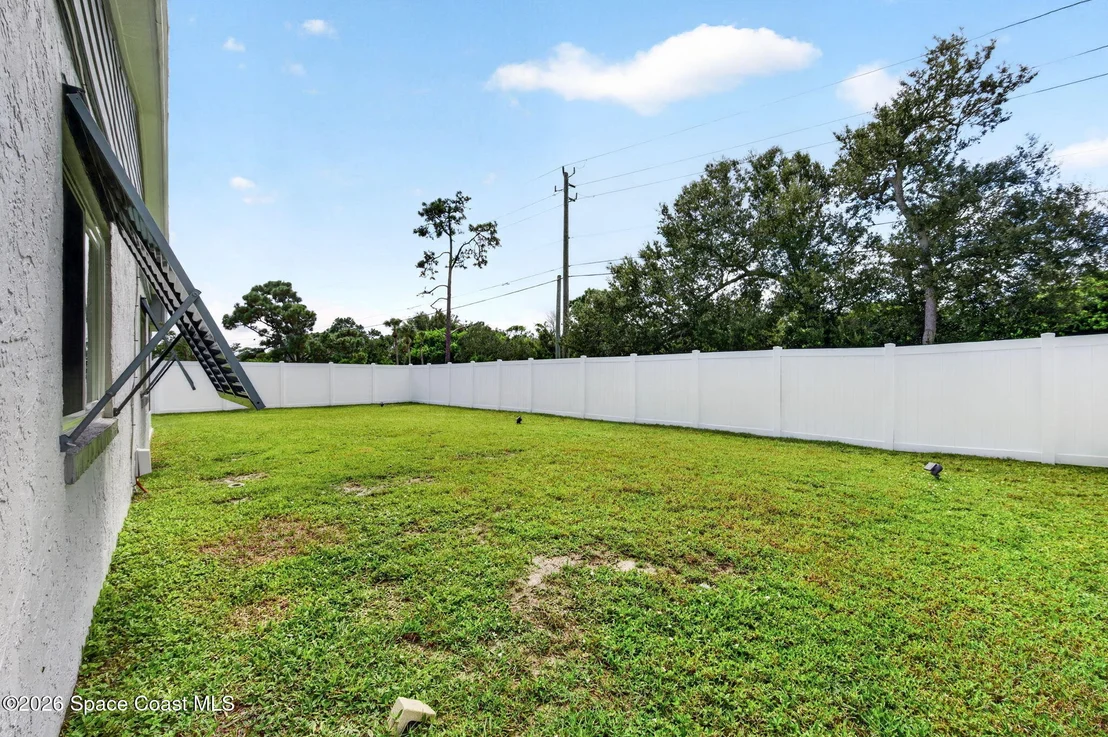Photo of 414 Myrtlewood Road