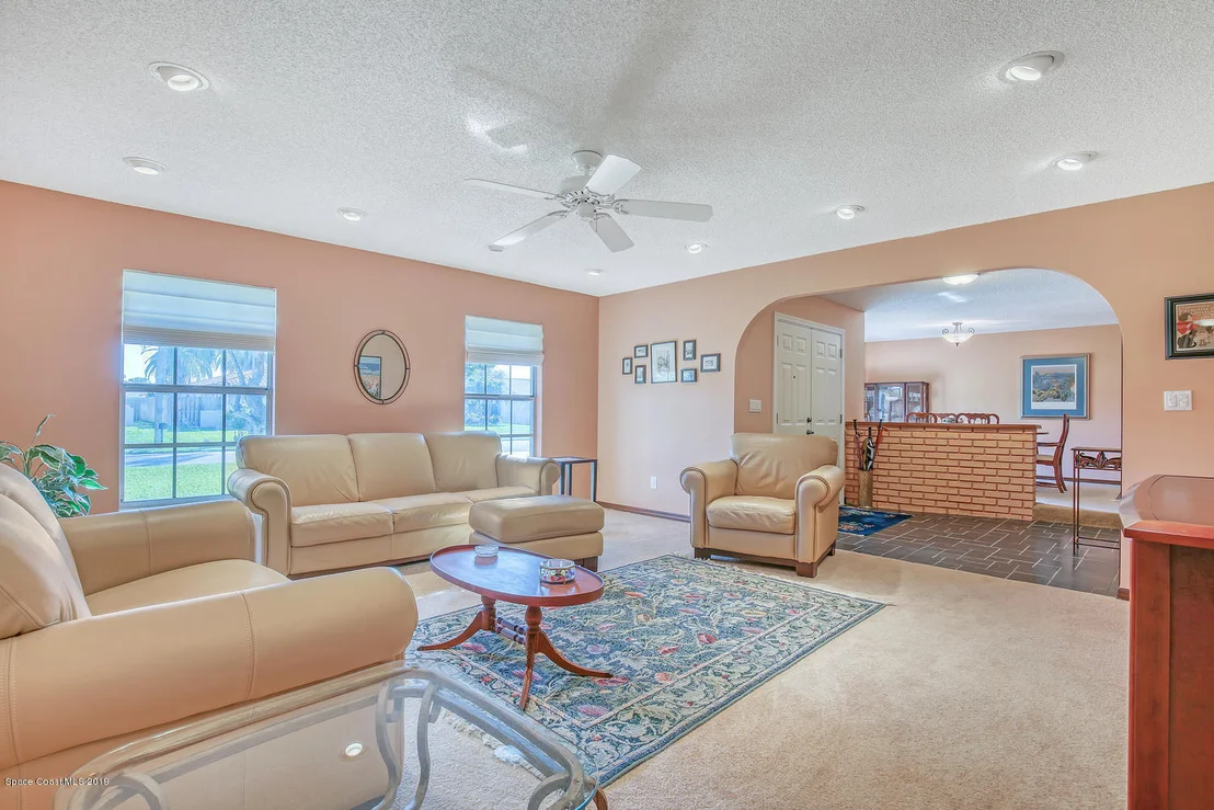 Photo of 480 Red Sail Way