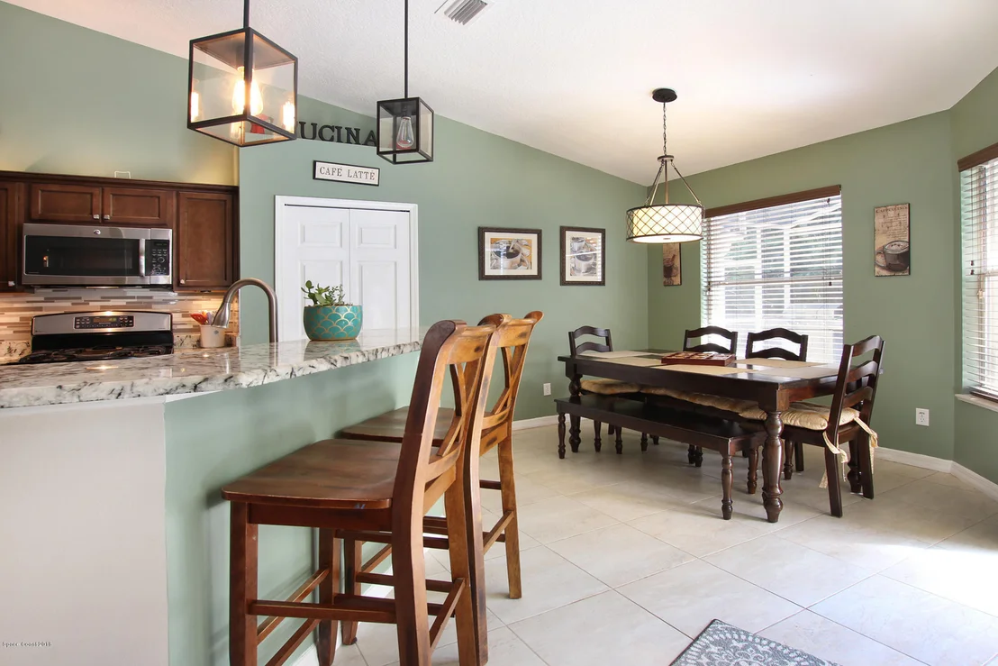 Photo of 971 Somerset Lane