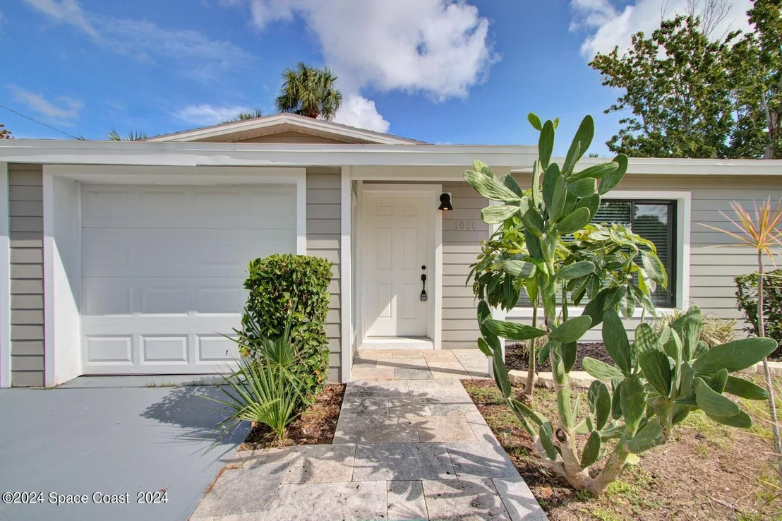 Photo of 1050 Barclay Drive