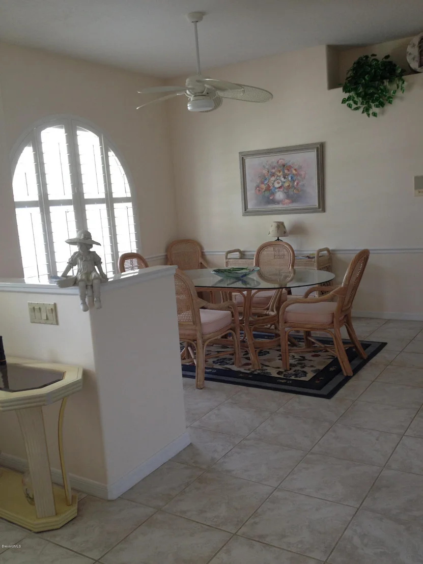 Photo of 2374 Golf Vista Boulevard