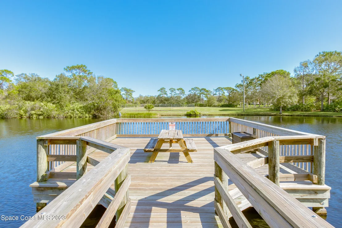 Photo of 4363 Long Lake Road
