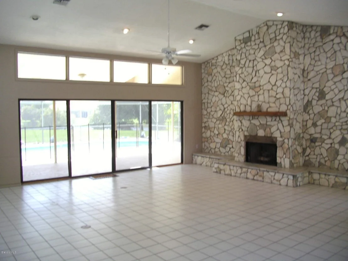 Photo of 544 Deerfield Drive
