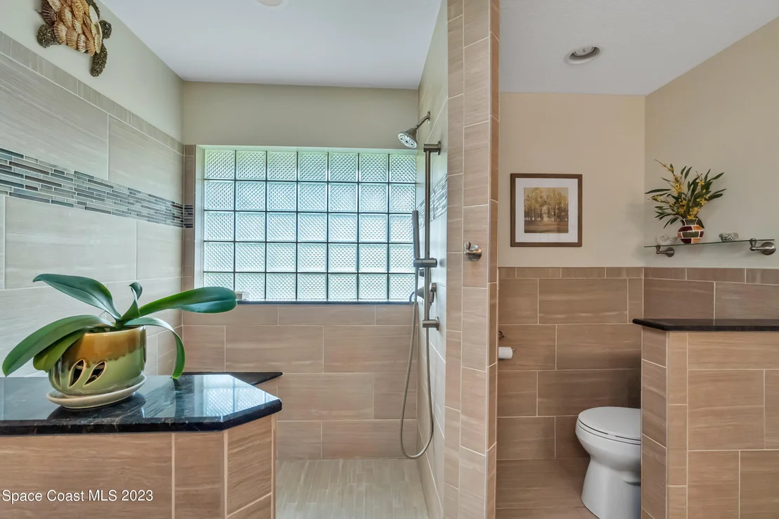 Photo of 2550 Waring Lane