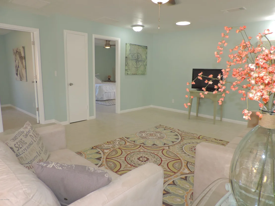 Photo of 307 Edgewood Drive