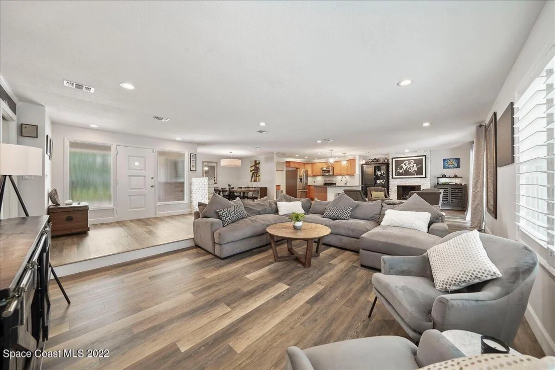 Photo of 608 Oak Ridge Drive