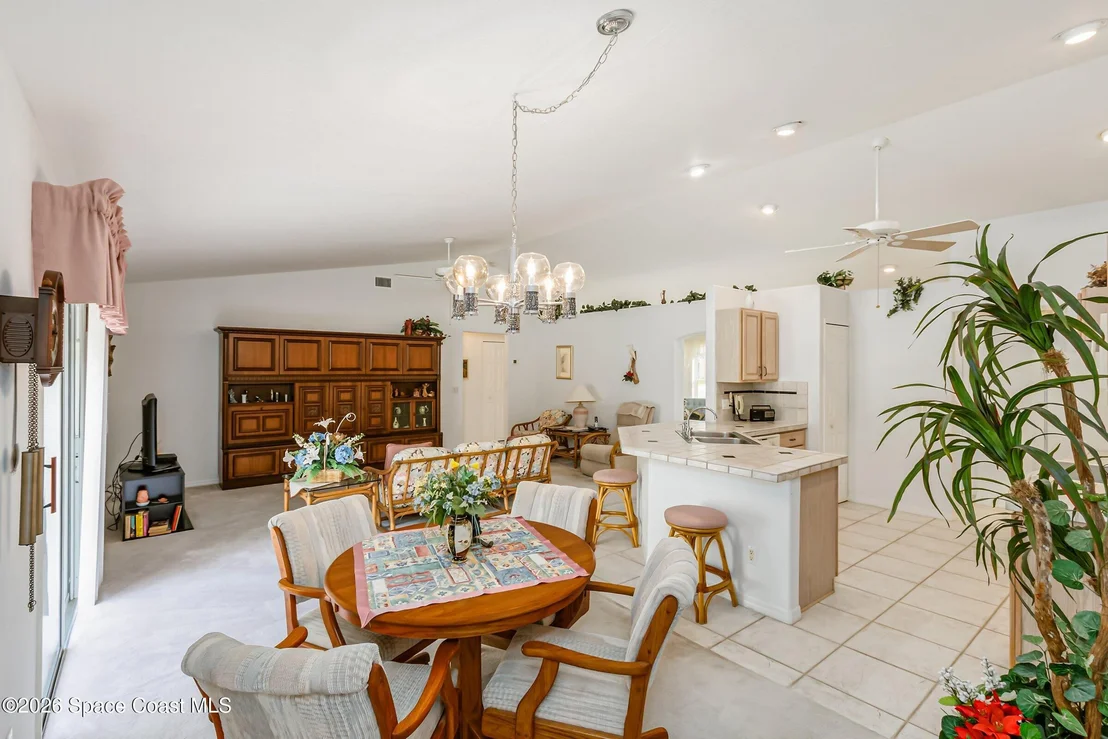Photo of 2446 Oakcrest Lane