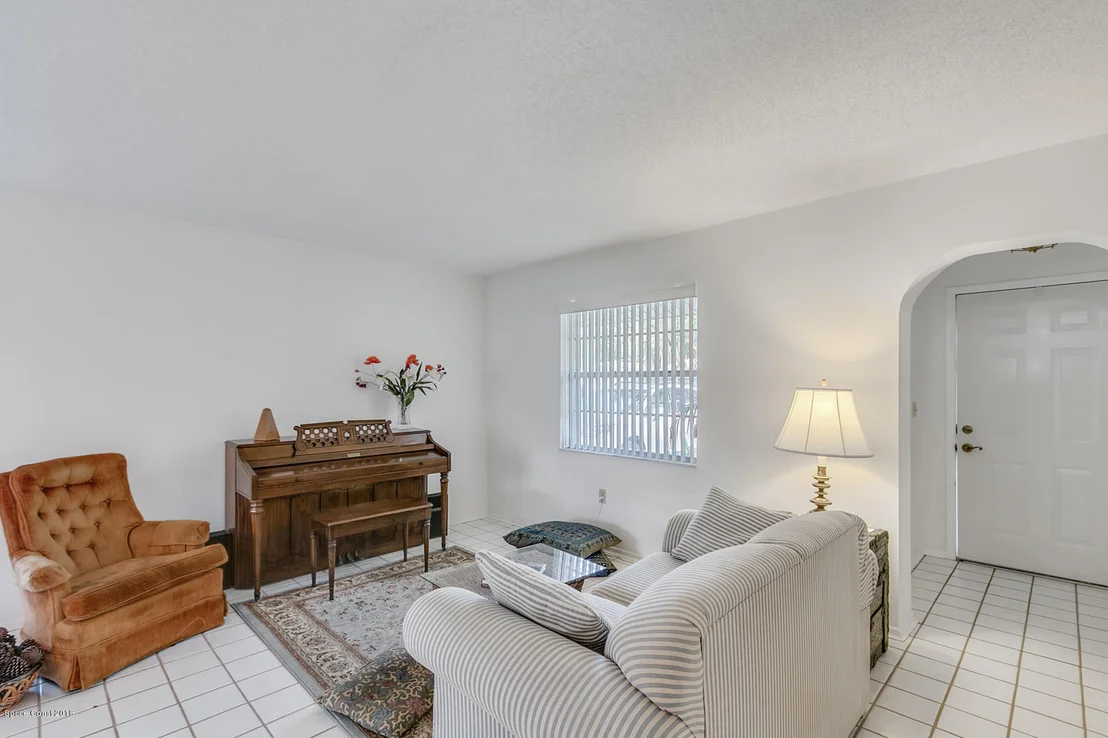 Photo of 2775 Pembroke Road