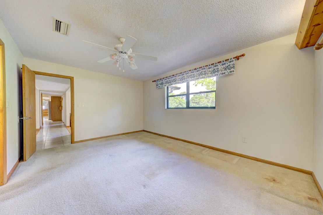 Photo of 4885 Rayburn Road