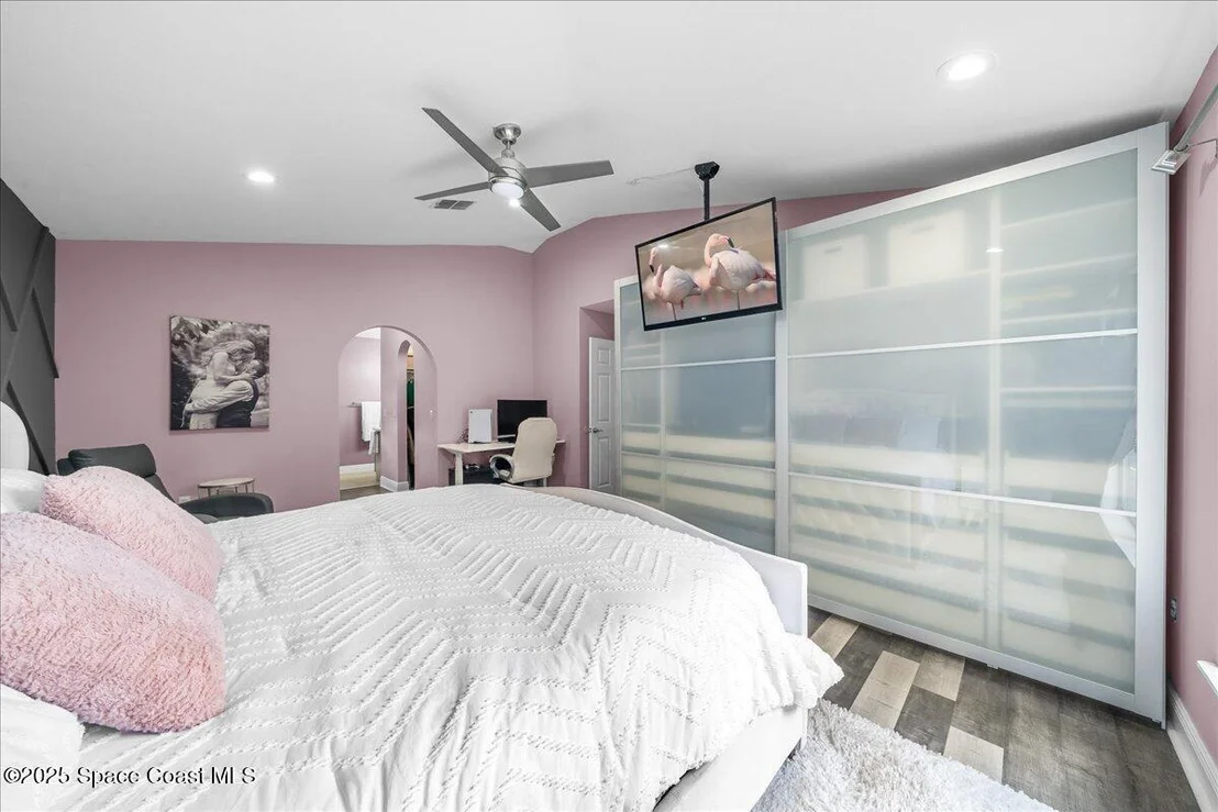 Photo of 6005 Edison Street
