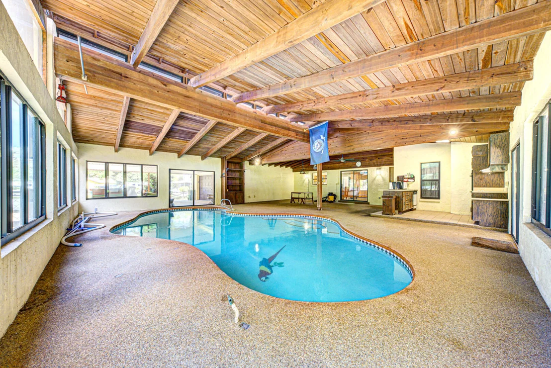 Photo of 4885 Rayburn Road