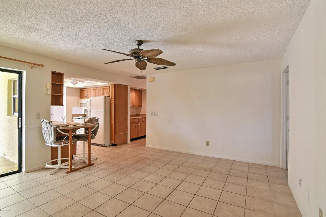 Photo of 387 Nikomas Way
