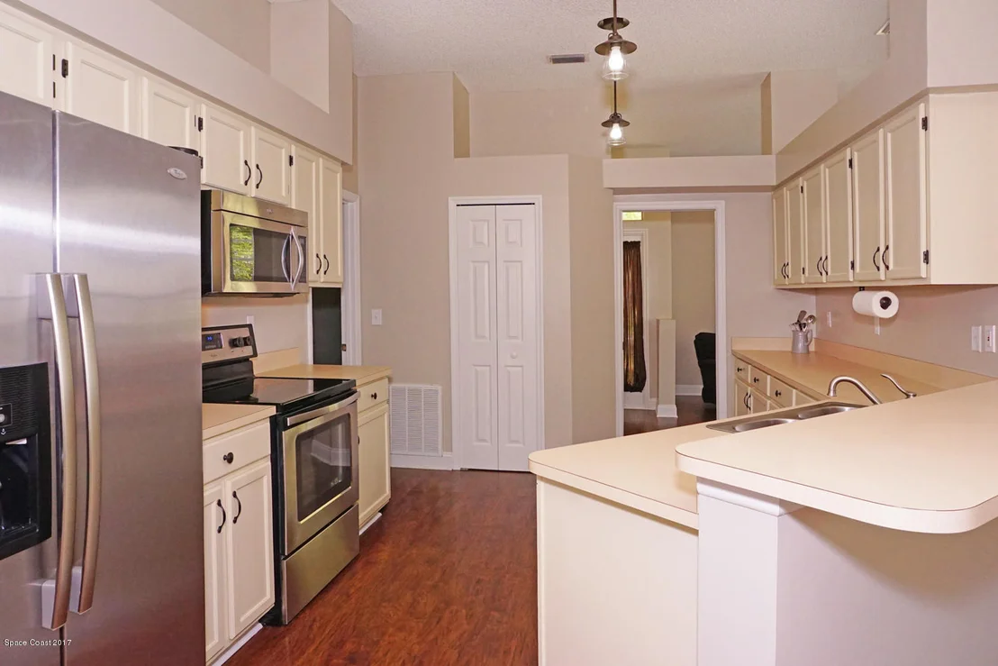 Photo of 7014 Hammock Trace Drive