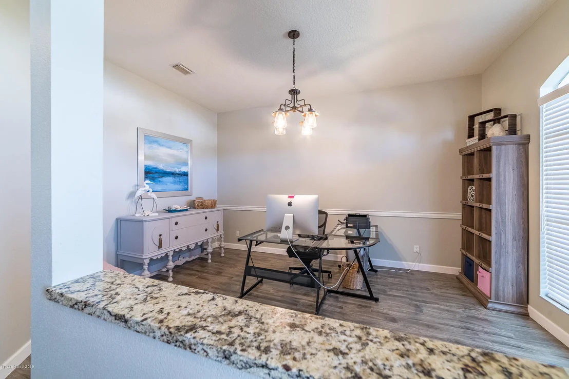 Photo of 2811 Englewood Drive