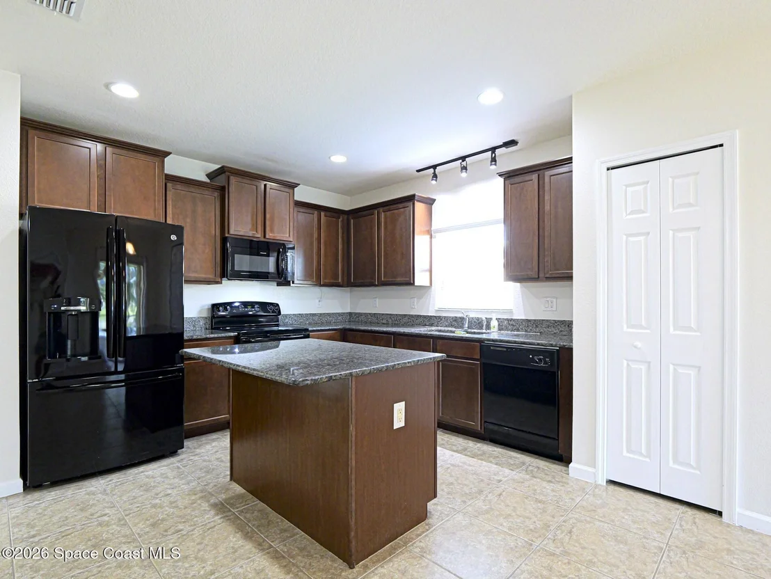 Photo of 116 Amherst Lane