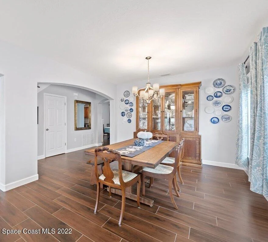 Photo of 700 Fiddleleaf Circle