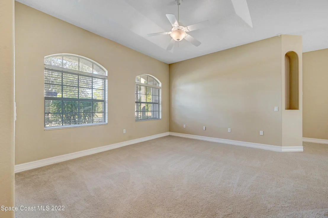 Photo of 2185 SE Windbrook Drive SE