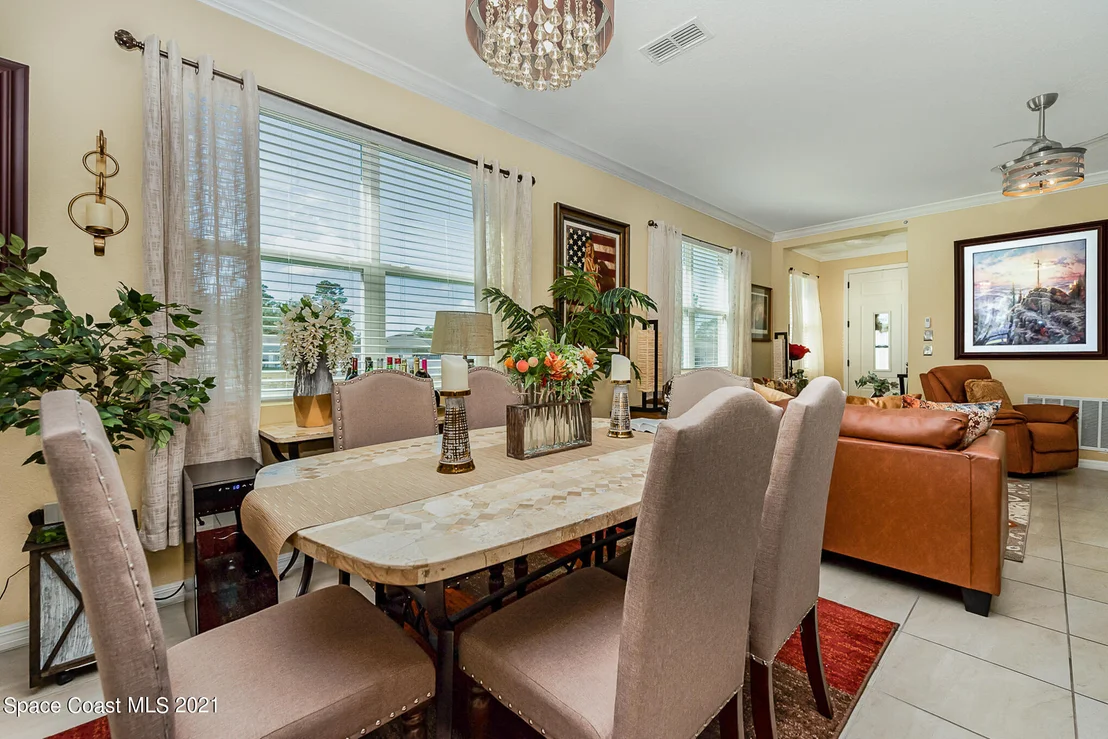 Photo of 187 Maple Drive