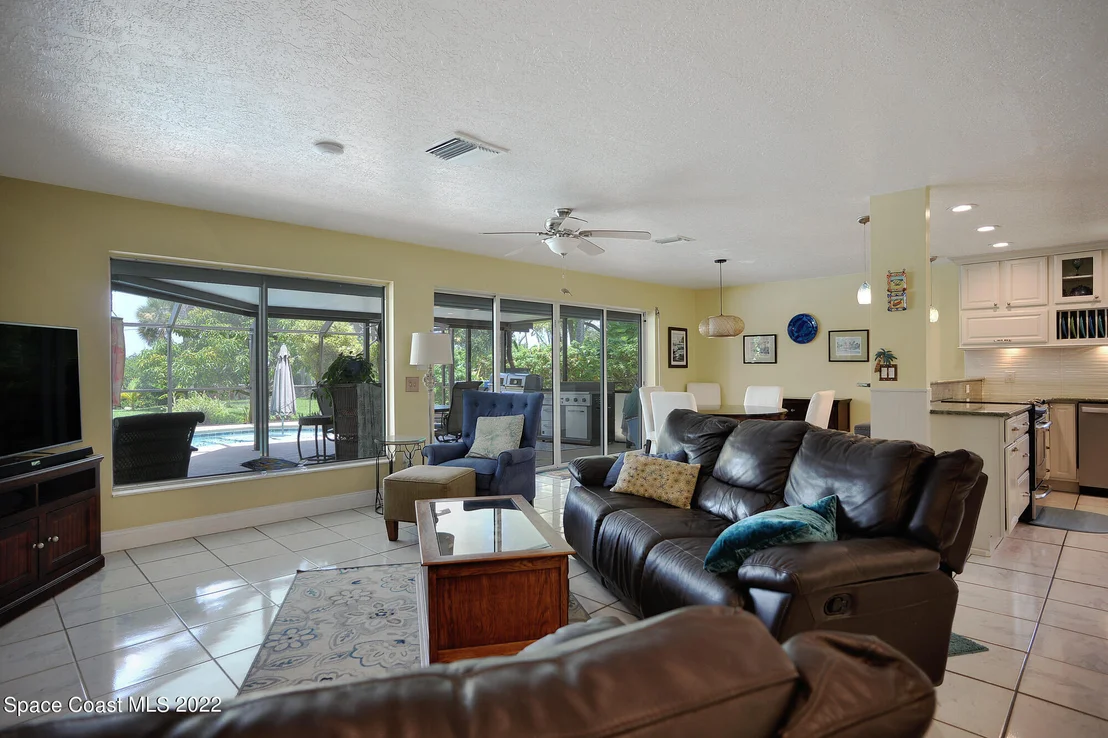 Photo of 45 W Bay Drive
