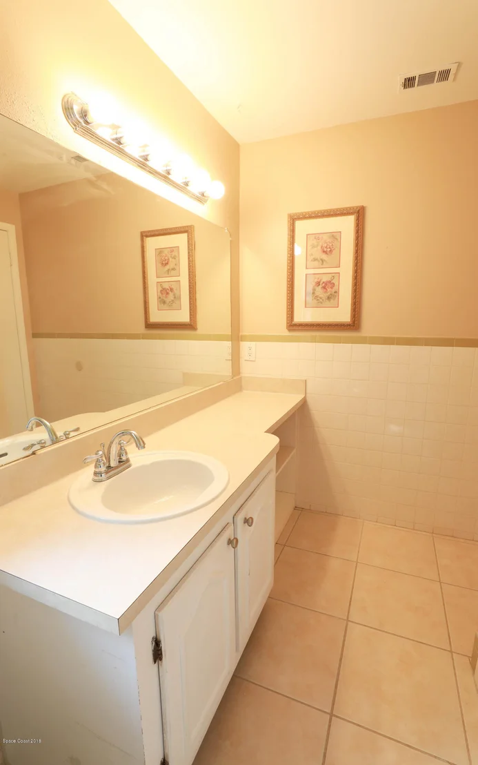 Photo of 607 Dijon Drive