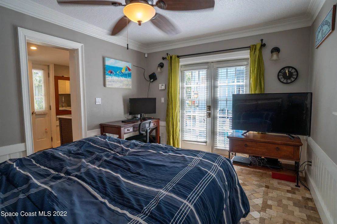 Photo of 230 Rita Boulevard