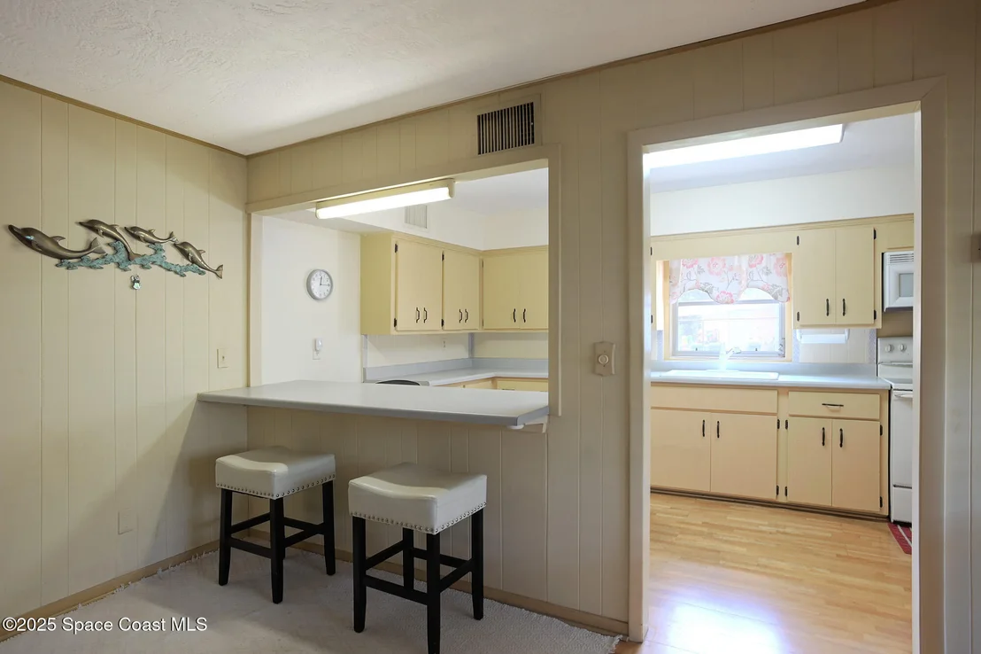 Photo of 2105 Barracuda Avenue