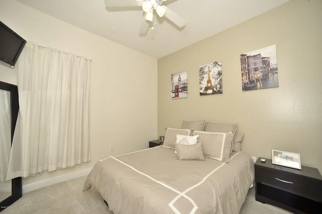 Photo of 4883 Buttonwood Drive