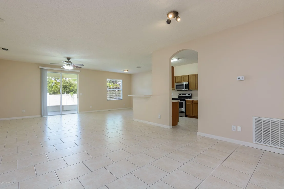 Photo of 462 Cressa Circle