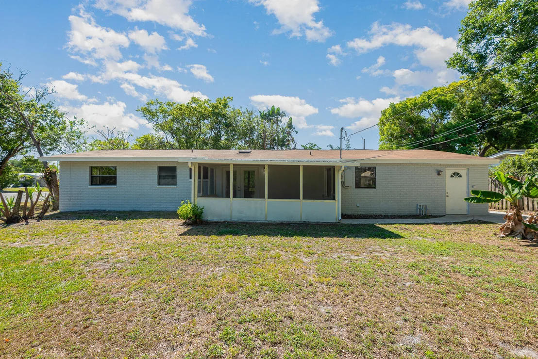 Photo of 1561 Arnold Drive