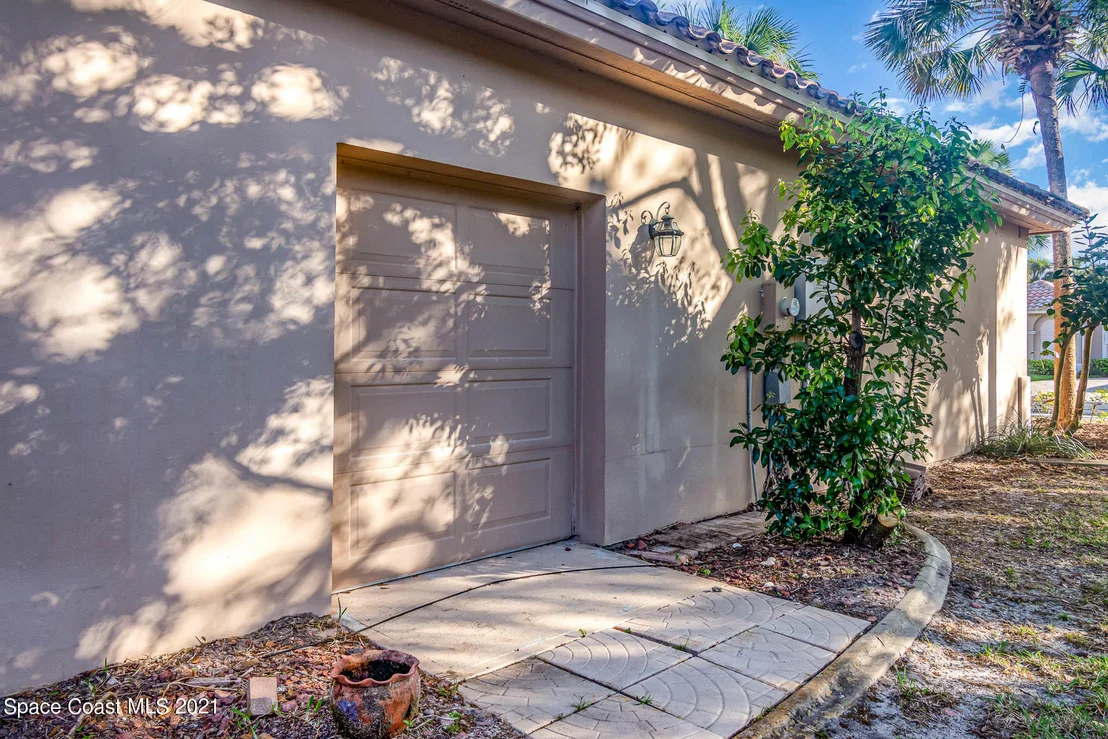 Photo of 385 Hammock Shore Drive