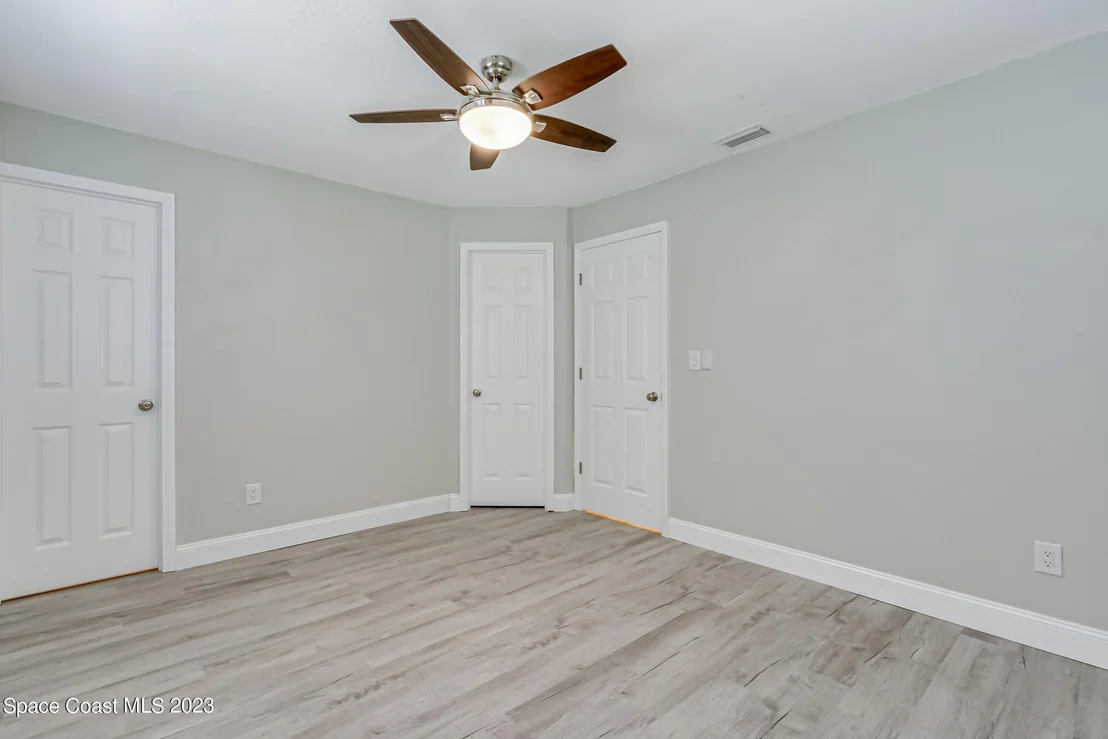 Photo of 1794 Dixon Boulevard