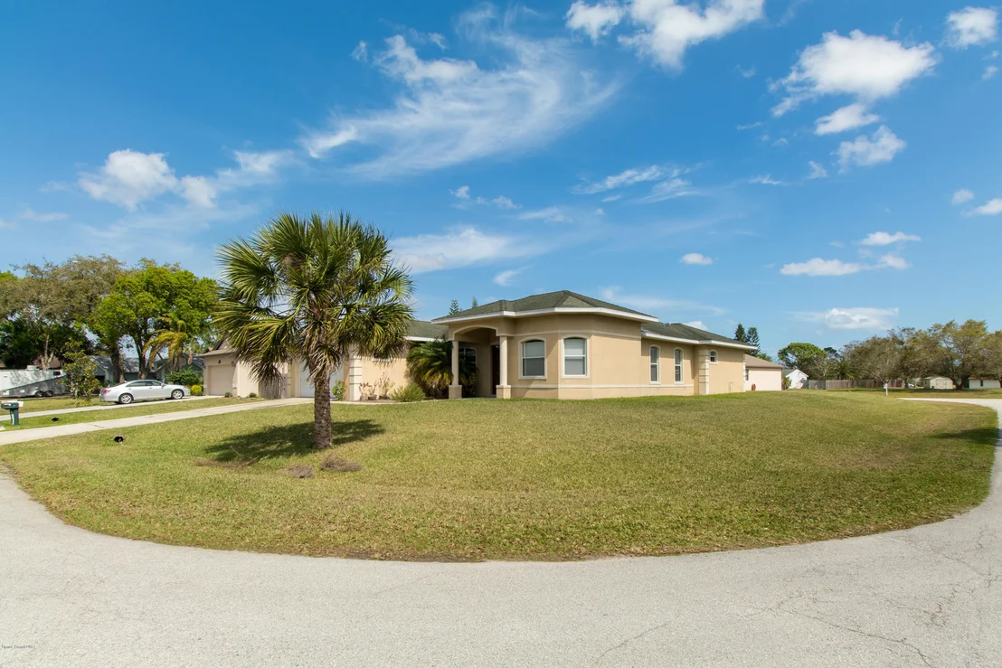 Photo of 199 Memory Lane NE