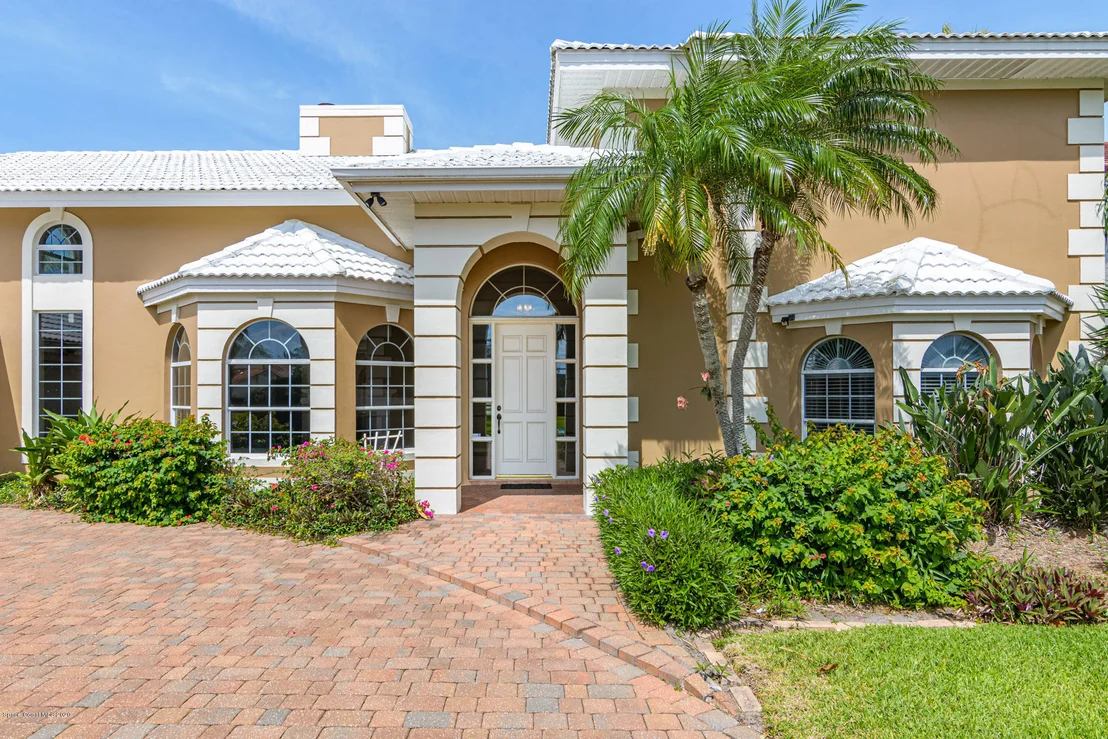 Photo of 454 Lanternback Island Drive
