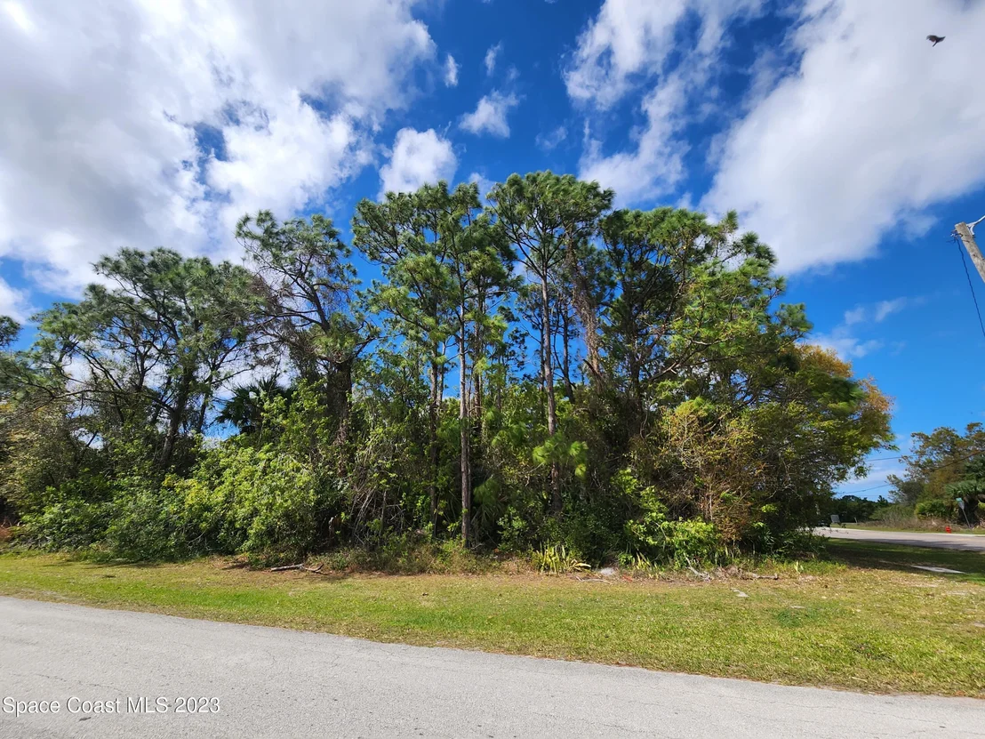 Photo of 302 Del Monte Road