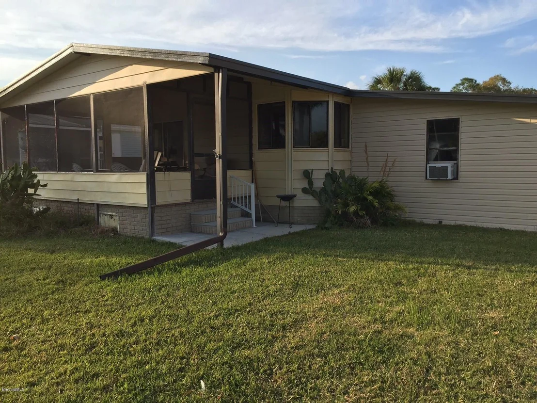 Photo of 4353 Twin Lakes Drive