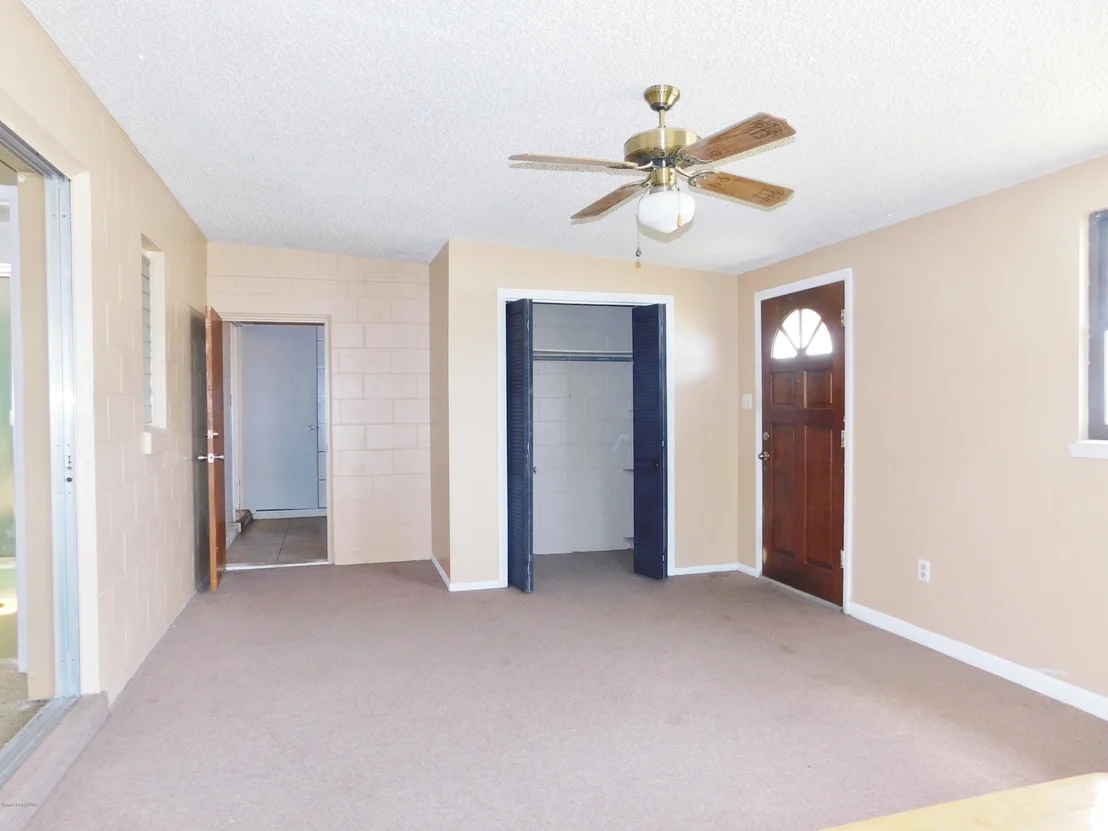 Photo of 729 Teak Drive