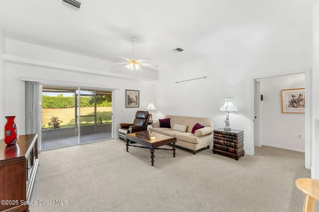 Photo of 926 Pine Creek Circle NE
