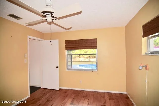 Photo of 212 E Haven Drive