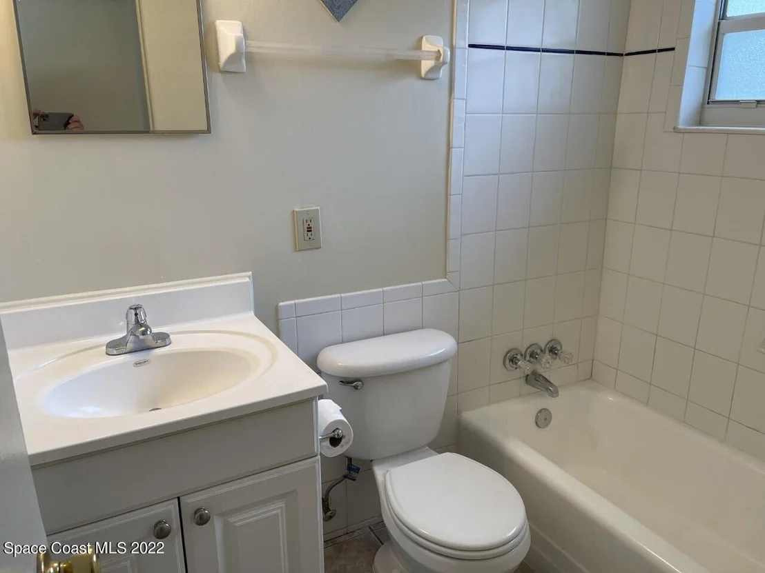 Photo of 2521 Vernon Drive NE