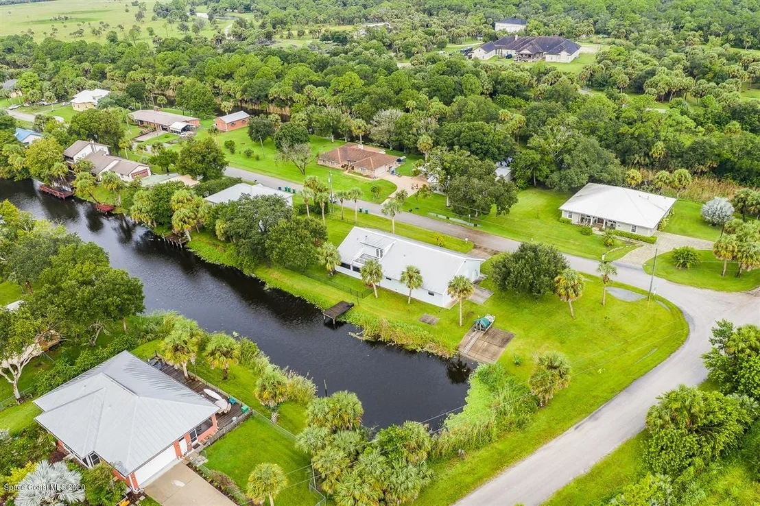 Photo of 4901 Evinrude Road