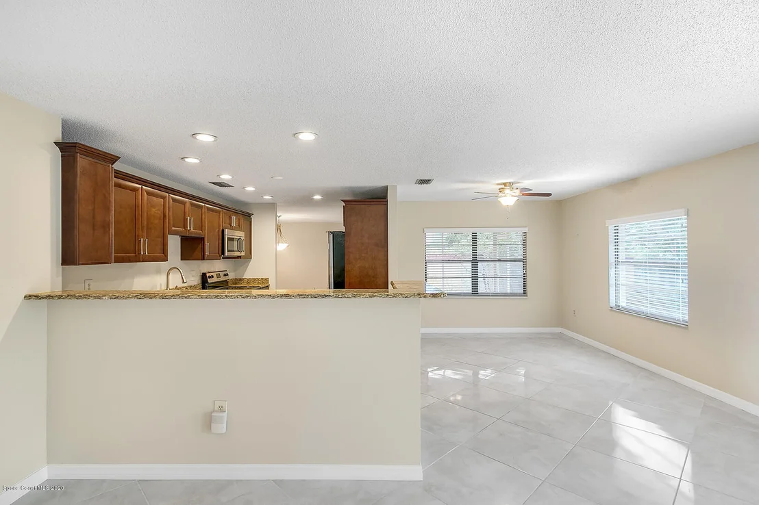 Photo of 481 Mosswood Boulevard