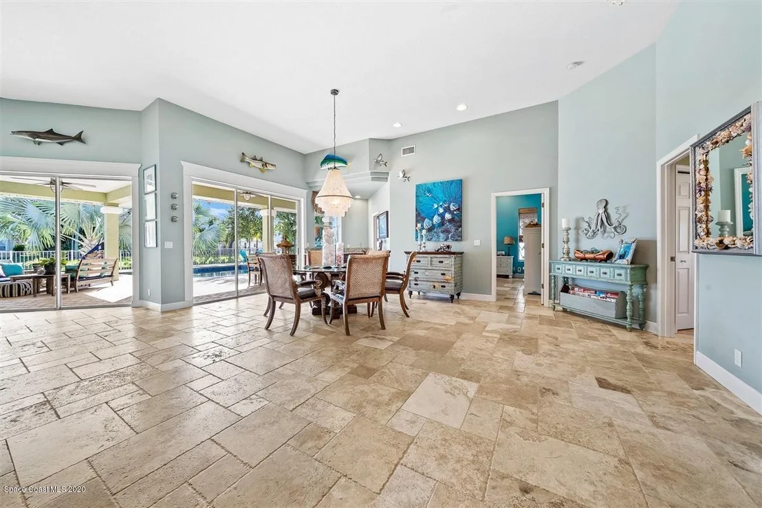 Photo of 840 Peregrine Drive