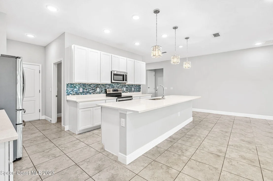 Photo of 3521 Breezy Point Lane